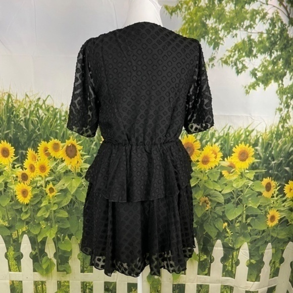 SENLIS Black Diamond Naomi Ruffle Surplice Small - Picture 13 of 17